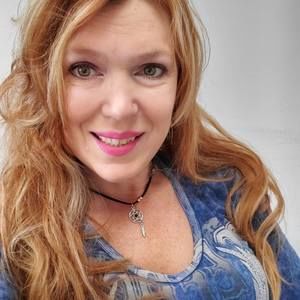 Meet your Posher, Hope